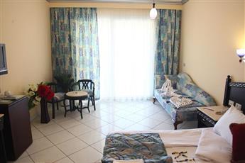 King Tut Aqua Park Beach Resort 4*