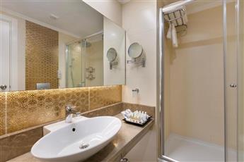 Kirman Belazur Resort & Spa