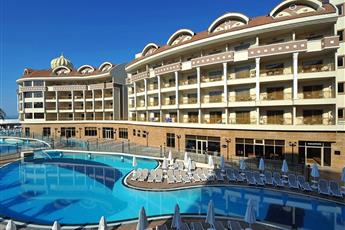 Kirman Belazur Resort & Spa