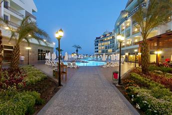 Kirman Belazur Resort & Spa