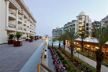 Kirman Belazur Resort & Spa