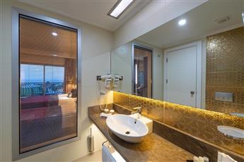 Kirman Belazur Resort & Spa