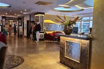 Kleopatra Ada Hotel