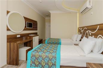 Kleopatra Blue Hawaii Hotel