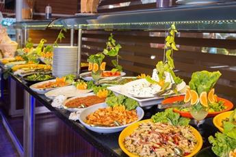 Kleopatra Blue Hawaii Hotel