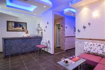 Kleopatra Blue Hawaii Hotel