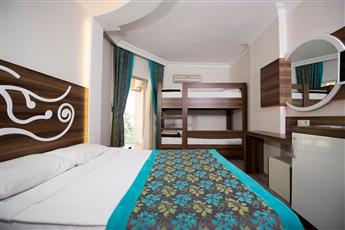 Kleopatra Blue Hawaii Hotel