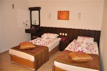 Kleopatra Celine Hotel 3*