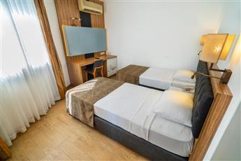 Kleopatra Celine Hotel