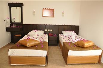 Kleopatra Celine Hotel
