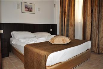 Kleopatra Celine Hotel