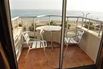 Kleopatra Celine Hotel
