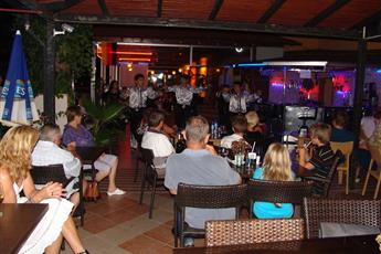 Kleopatra Ikiz Hotel