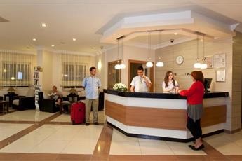 Kleopatra Remi Hotel 4*