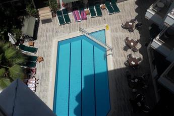 Kleopatra Remi Hotel 4*