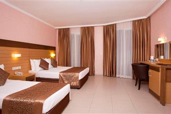 Kleopatra Remi Hotel 4*