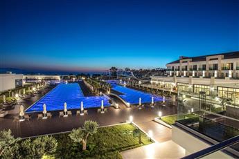 Korumar Ephesus Beach & Spa Resort 5*