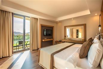 Korumar Ephesus Beach & Spa Resort 5*