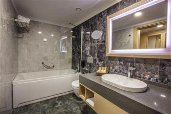 Korumar Ephesus Beach & Spa Resort 5*