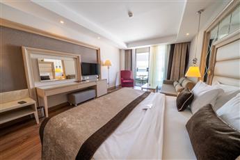 Korumar Ephesus Beach & Spa Resort 5*