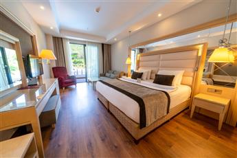 Korumar Ephesus Beach & Spa Resort 5*