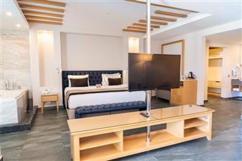 Korumar Ephesus Beach & Spa Resort 5*