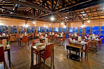 Korumar Hotel De Luxe 5*