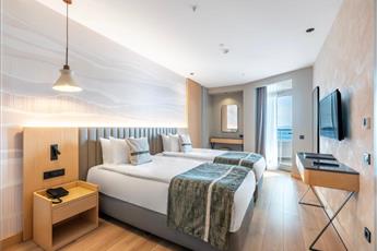 Korumar Hotel De Luxe
