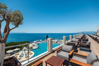 Korumar Hotel De Luxe