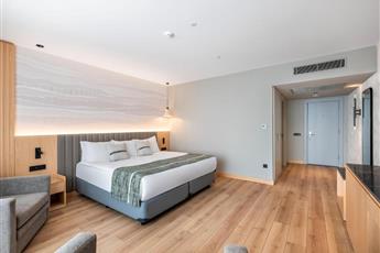 Korumar Hotel De Luxe