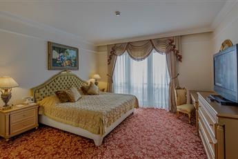 Kremlin Palace 5*