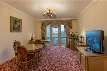 Kremlin Palace 5*
