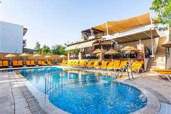 Kriss Hotel 3*