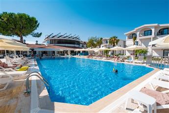 La Benata Beach Hotel 5*