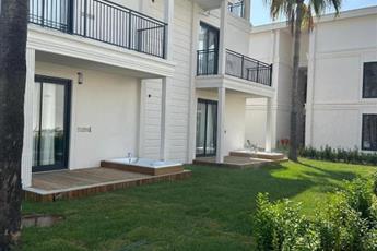 La Benata Beach Hotel 5*