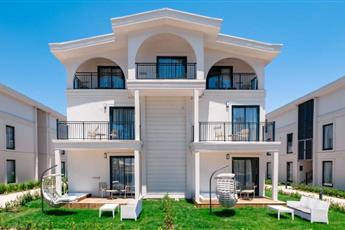 La Benata Beach Hotel 5*