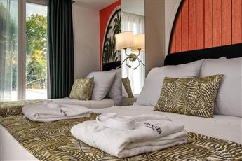 La Benata Beach Hotel 5*