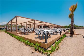 La Benata Beach Hotel