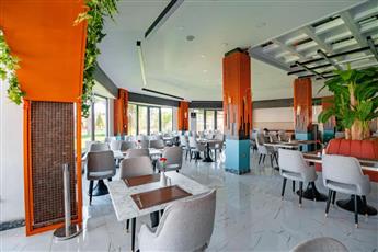 La Benata Beach Hotel