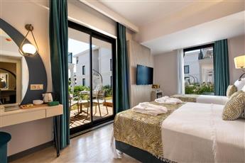 La Benata Beach Hotel