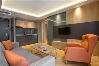 La Boutique Hotel & Suites 4*