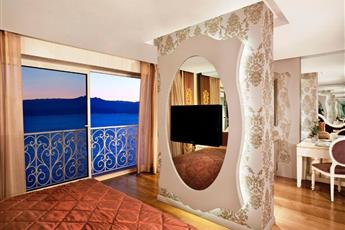 La Boutique Hotel & Suites 4*