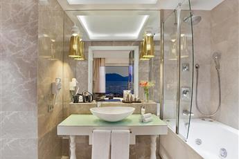 La Boutique Hotel & Suites 4*