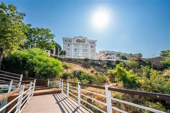 La Boutique Hotel & Suites 4*