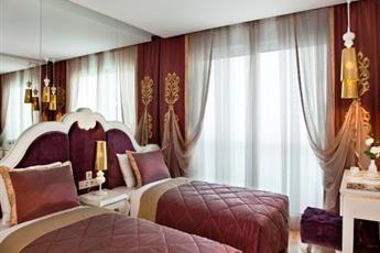 La Boutique Hotel & Suites 4*