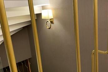Lady Diana Hotel