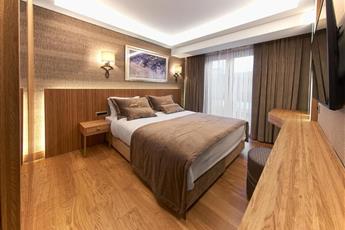 Lady Diana Hotel