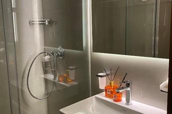 Lady Diana Hotel