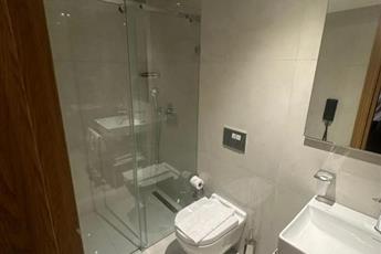 Lady Diana Hotel