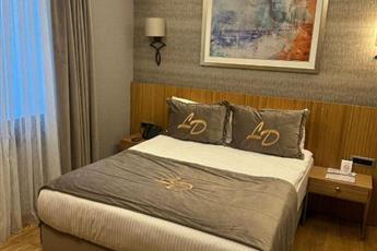 Lady Diana Hotel